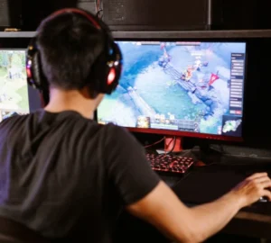cara mengatasi lag saat bermain game online di pc hp